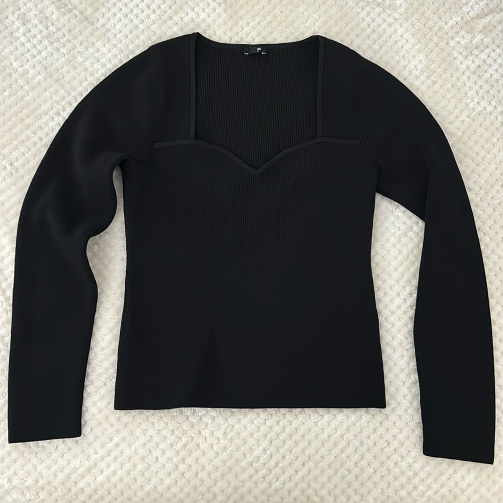 EXPRESS Ribbed Sweetheart Neckline Long Sleeve Sweater, Medium